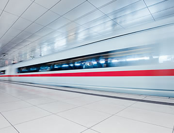 Luftfahrt und Schienenverkehr